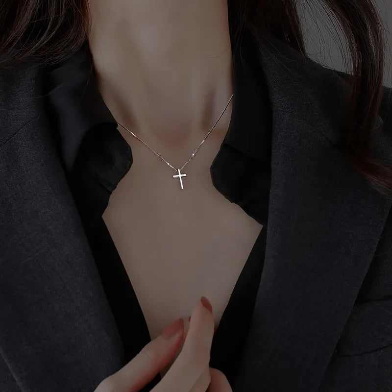 Ténébra - collier croix gothique