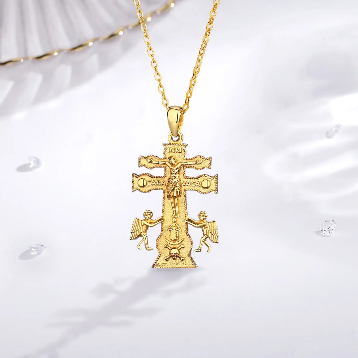 Angelot - collier croix crucifixion
