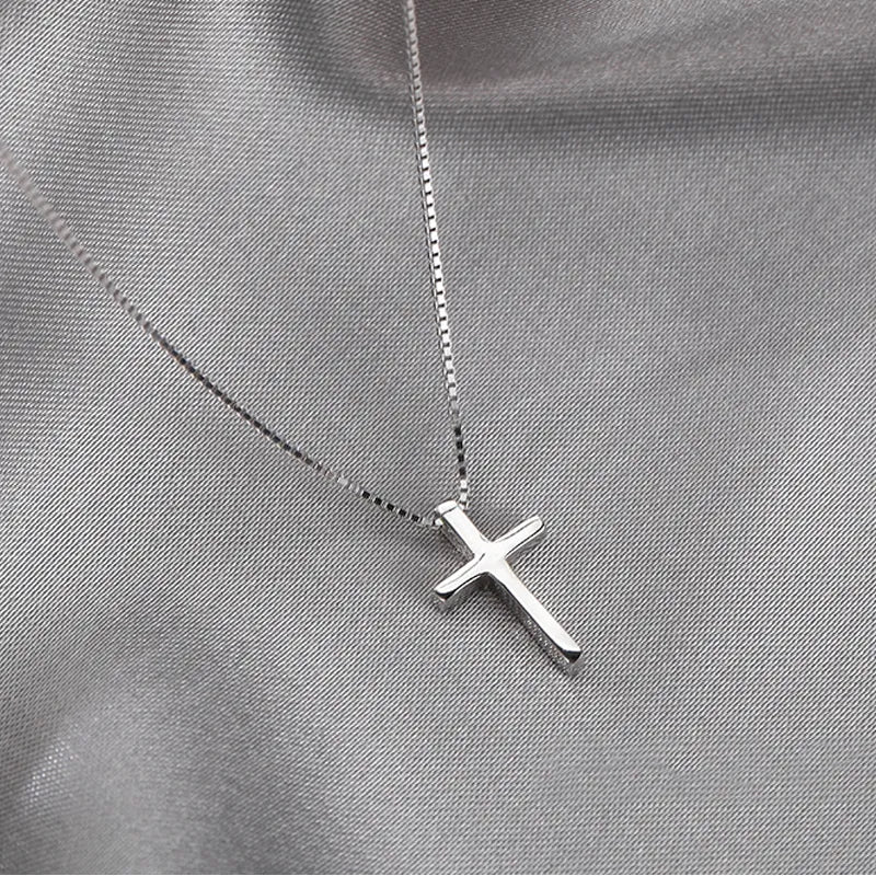 Ténébra - collier croix gothique
